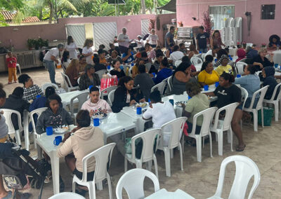 Pactuação das 15 cozinhas ancestrais solidárias sob gestão do Instituto Cultural Águas do Amanhã, a partir do edital 014/2024 do Programa de Cozinhas Solidárias do MDS. Evento realizado em novembro de 2024, em Sepetiba, RJ.